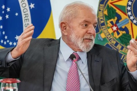 Lula sanciona lei e taxação de compras internacionais acima de US$ 50 vale a partir de 1º de agosto