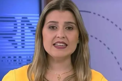 Ex-âncora da Record processa emissora e pede R$ 1,1 milhão de indenização