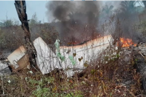 Avião de pequeno porte cai e deixa 5 mortos no Mato Grosso