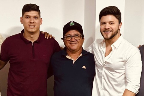 Vice-Prefeito De Emas Rompe Com Grupo Da Prefeita Anete Loureiro e Anúncio Apoio A Paulinho Maria.