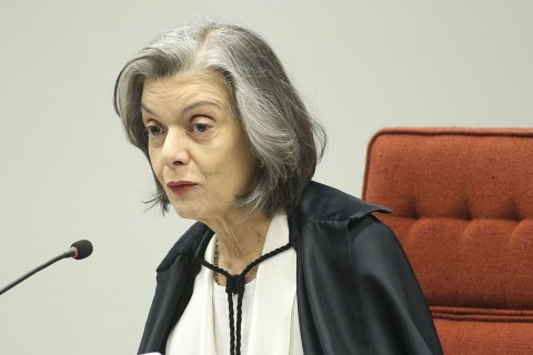 Cármen Lúcia toma posse como presidente do TSE nesta segunda