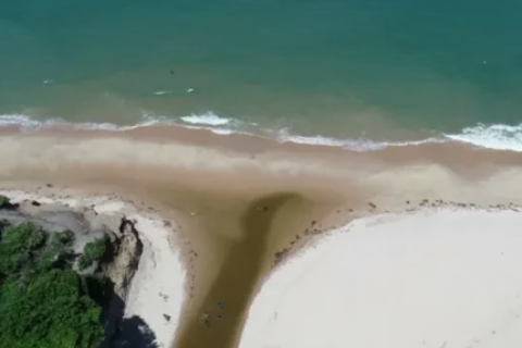 Operação que apura poluição nas praias embarga mais dois bares em João Pessoa