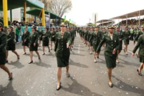 Mulheres poderão se alistar no serviço militar aos 18 anos