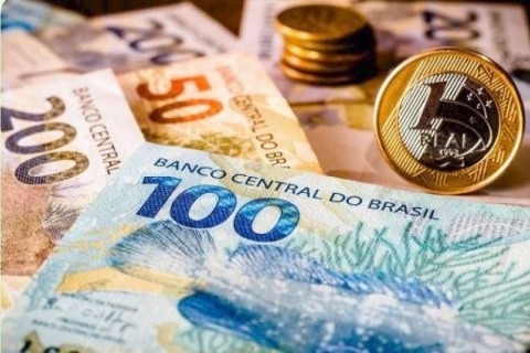 Governo prevê salário mínimo de R$ 1.509 em 2025, aumento é de 6,87% em relação ao atual