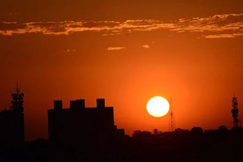 Planeta completa 12º mês seguido de recorde de calor; ONU fala em “roleta russa”