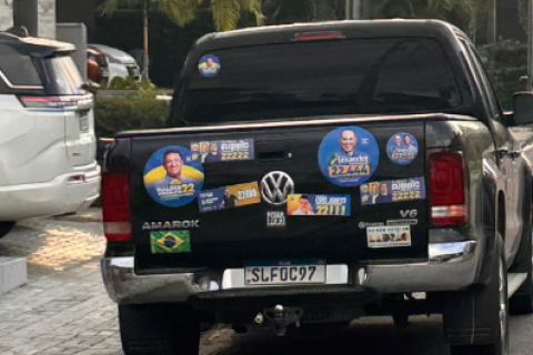 Walber Virgolino é flagrado usando carro locado pela ALPB para fazer campanha e pode perder mandato de deputado; veja vídeo