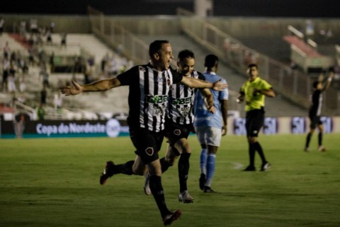 Botafogo-PB vence Bahia e se garante no mata-mata do Nordestão