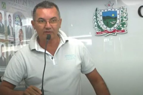 VÍDEO: em Cuité de Mamanguape, vereador chama colega de safado e “velhaco” e acusa outro de ter carro para “beber cachaça em bar”