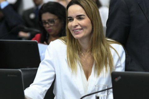 Daniella Ribeiro grava vídeo em apoio à candidatura de Paulo Queiroz para a Prefeitura de Curral de Cima