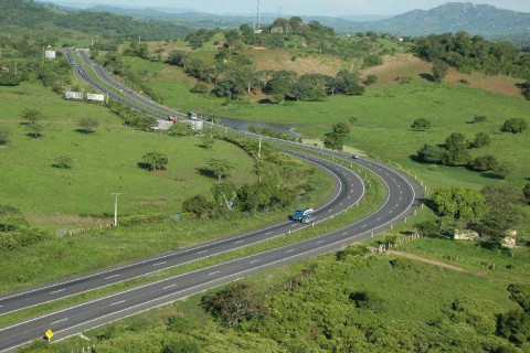 BR-230 é totalmente interditada em Campina Grande hoje e amanhã para explosão de rochas próximas à pista