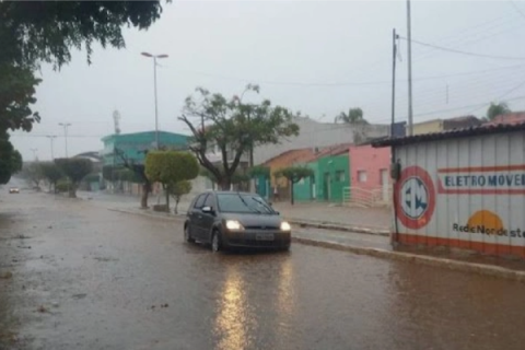 Mesmo após fim do período chuvoso, cidades do Vale do Piancó seguem registrando chuvas