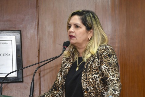 Raissa Lacerda assume cadeira na Câmara Municipal de João Pessoa