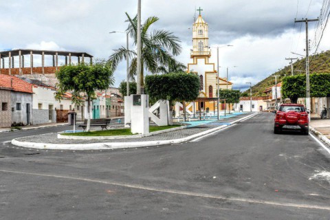 Servidora é indenizada por ter trabalhado presencialmente grávida durante pandemia do coronavírus