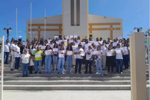 Em missa de 30 dias, familiares e amigos pedem justiça por morte de adolescente em Santana de Mangueira