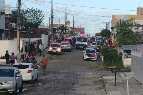 Policial penal mata esposa e cunhada dentro de casa em João Pessoa e acaba preso