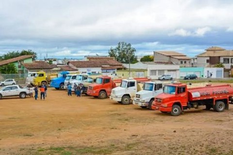 Cerca de 30 municípios da Paraíba estão sem receber serviços da Operação Carro-pipa