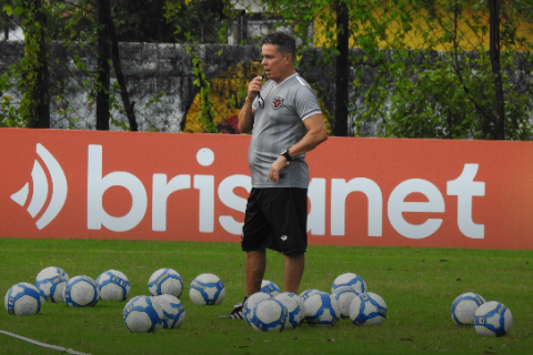 Botafogo-PB x Ferroviário: Piza prevê ‘jogo complicado’ e elogia Kobayashi