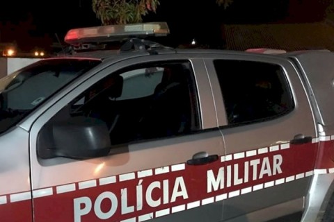 Quadrilha invade casa de empresário, rouba dinheiro, e troca tiros com a Polícia, durante a madrugada, em Pombal