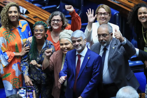 Senado aprova projeto que renova cotas raciais em concursos públicos